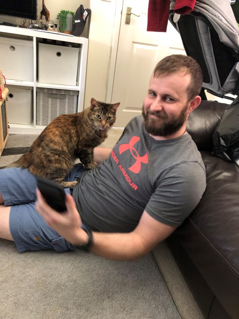 Kitty Has Arrived Safely in the United Kingdom 🐈❤️🇬🇧